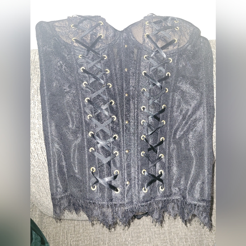 Adore Me corset size Medium